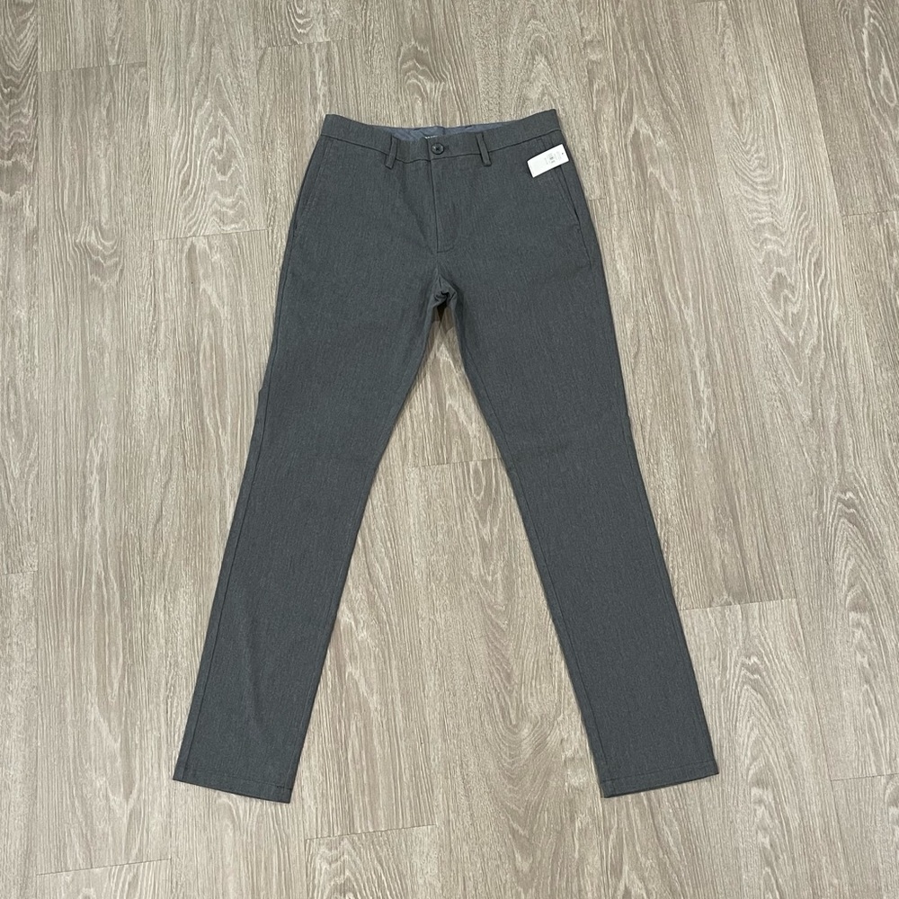 Old Navy Ultimate Skinny Built-In Flex Dress Pants Sz. 30x32 NWT